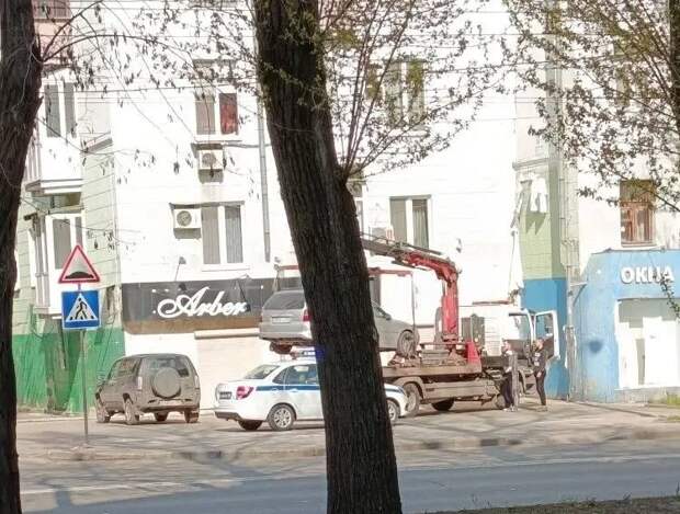 По Артёма грузят, эвакуатор