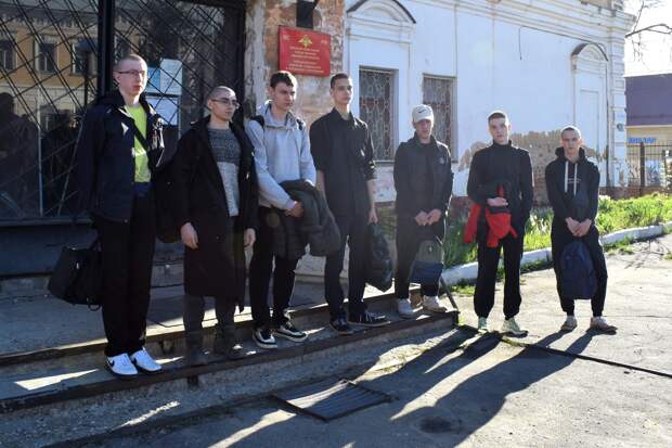 В Иванова состоялись проводы первой группы весенних призывников