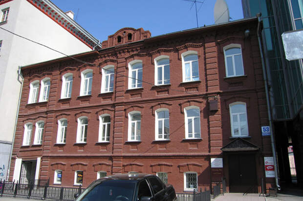 Памятник архитектуры 1917 года постройки продают за 76 млн в Новосибирске