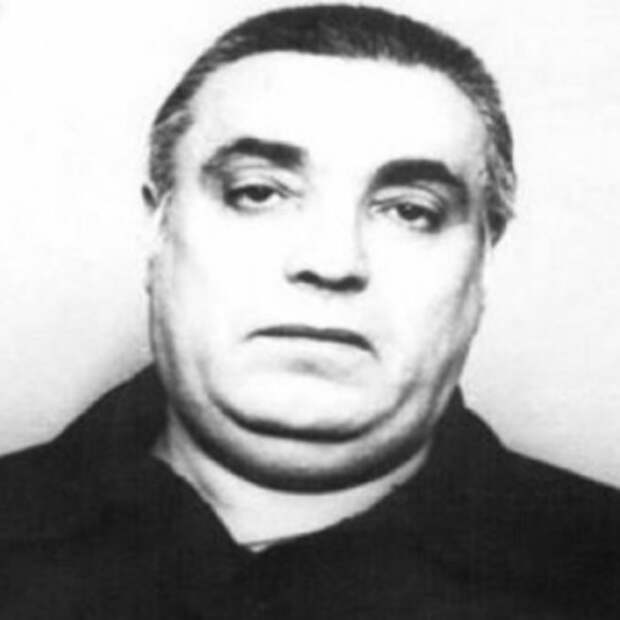 Усоян дед хасан. Усоян дед хасан. Серж саргсян и дед хасан. Усоян аслан рашидович в молодости. Слушать дед хасан.