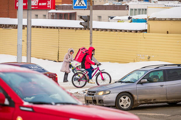 Рынок доставки и еды навынос в Новосибирске резко вырос