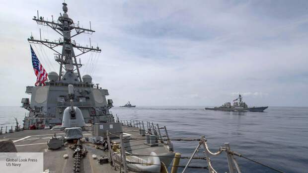 Sohu: экипаж эсминца ВМС США охватила паника из-за встречи с военными РФ в Черном море
