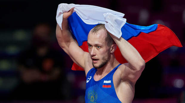 Емелин выиграл чемпионат Европы по борьбе
