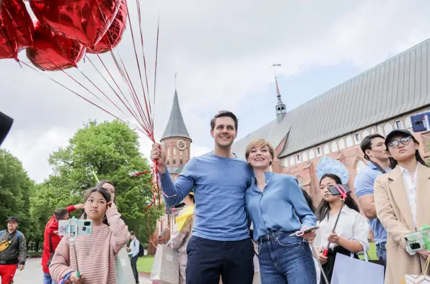 «Мне интересно говорить о серьёзном лёгким языком»: Соня Карпунина — о преимуществах жанра комедии и фильме «Хочу замуж»