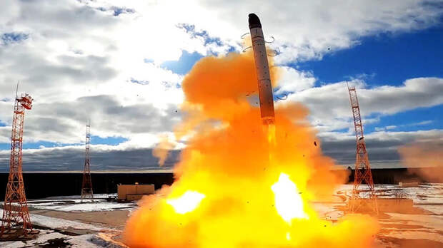 «Запас технологического превосходства»: ракеты «Сармат» будут стоять на вооружении РВСН до 2070-х годов...