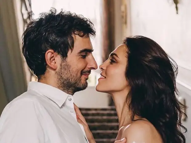 «Ненавидят из-за русской жены»: итальянского мужа Сати Казановой травят в Сети