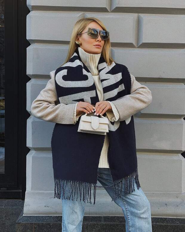 С чем носить джинсы зимой: 10 идей, которые помогут внести коррективы в ваш гардероб