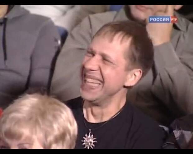 Безудержное веселье веселье, кривое зеркало, смех, улыбка, юмор