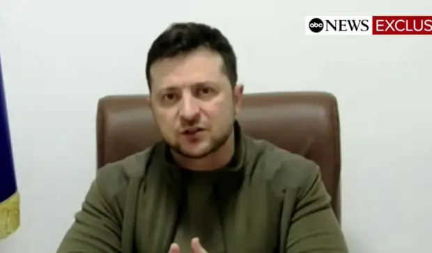 Зеленский заявил о готовности обсуждать статусы Крыма и Донбасса