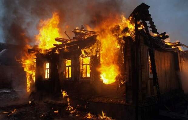 Пожары дома случаются реже, чем в коммерческих и общественных зданиях