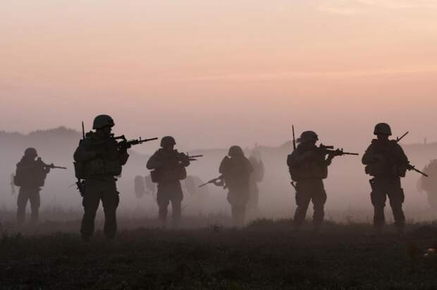 «Одолеть Москву»: в Штатах выступили с внезапным обращением к Западу