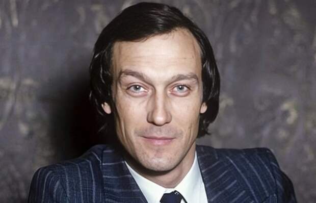 “Грешен, но семью не брошу”: как Олег Янковский жил между двумя мирами, а жена Людмила Зорина хранила его тайны