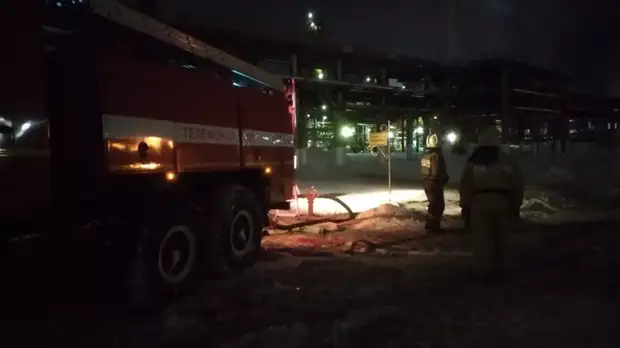 В Ухте возбудили дело по факту пожара на НПЗ