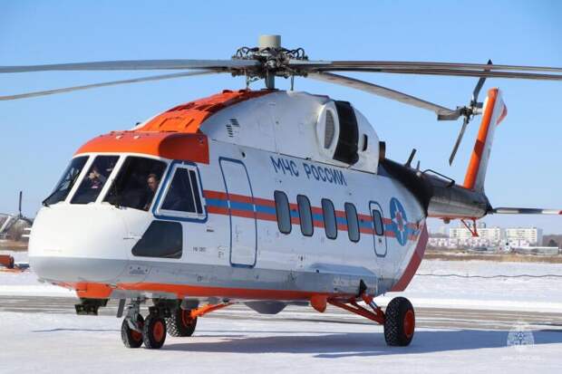 Новейший поисково-спасательный вертолет пополнил парк авиации МЧС России