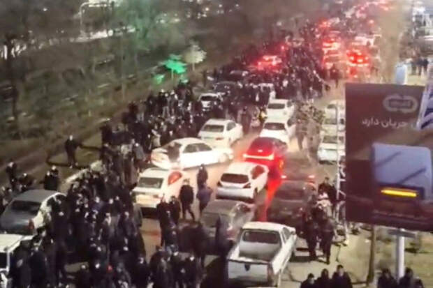 Протесты в Иране назвали второй фазой войны с Израилем