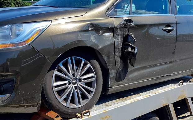 Citroen C4 из парка «За рулем»: сколько стоит кузовной ремонт