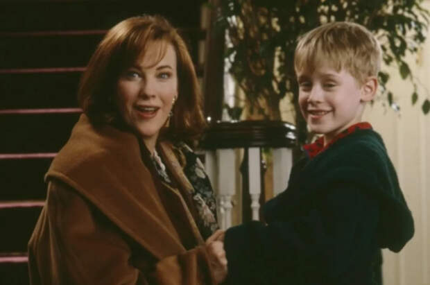 Маколей Калкин почтил память актрисы Кэтрин О'Хары, назвав ее мамой