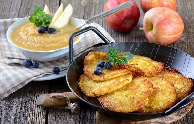 Оригинальные драники для тех, кому надоел классический рецепт. / Фото: botanichka.ru