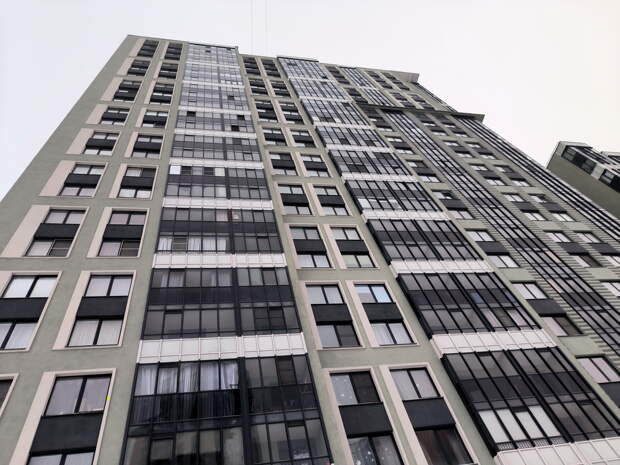 Жильцам многоквартирных домов напомнили о штрафах за курение