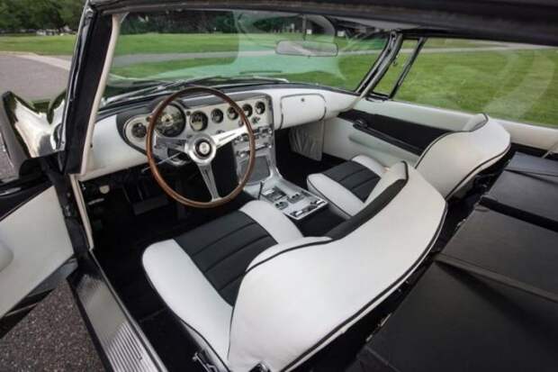 Dual-Ghia Convertible: автомобиль Френка Синатры