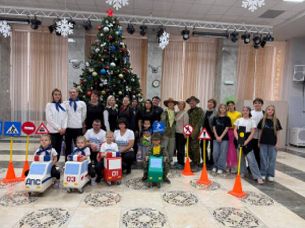 В Оренбургской области сотрудники Госавтоинспекции Орска приняли участие в городском семейном фестивале «Теплый дом»