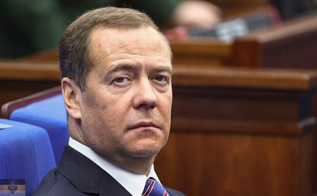 Угрозы Медведева начинают сбываться