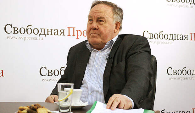 М. Полторанин­: «Не столицу, а власть - в Сибирь»