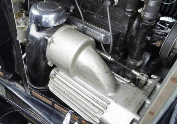 Кабриолет Mercedes-Benz 770K из музея гоночной трассы Индианаполиса