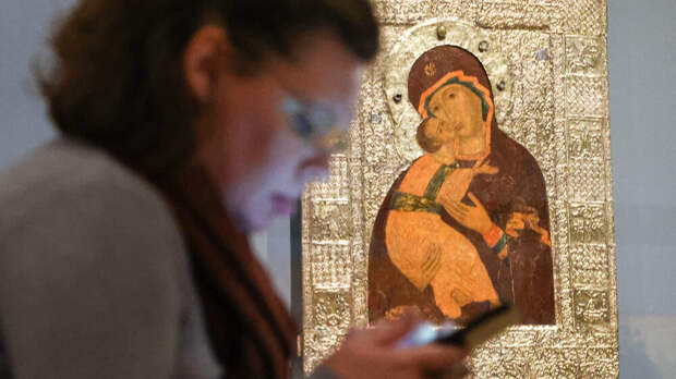 Третьяковская галерея передаст РПЦ Владимирскую и Донскую иконы Богоматери