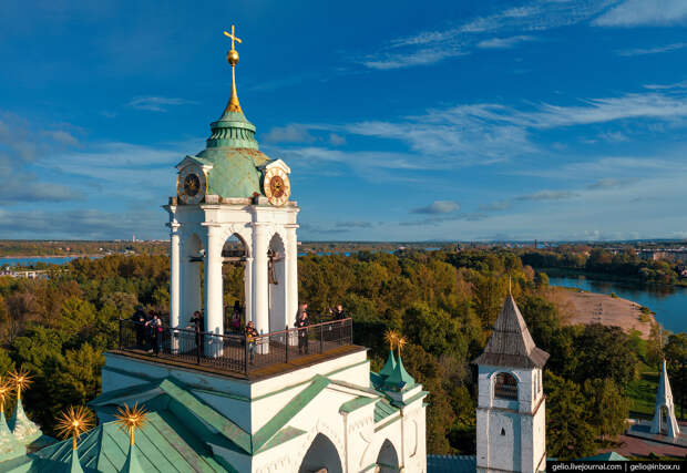 Ярославль с высоты Спасо-Преображенский монастырь звонница