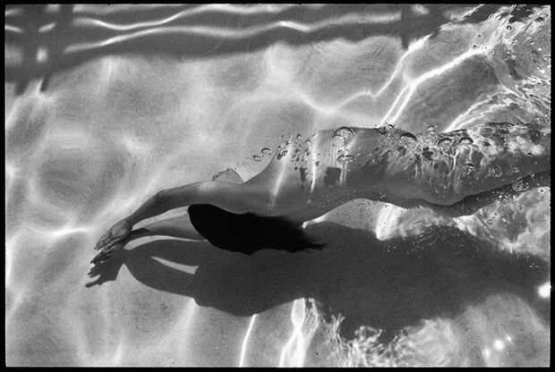 Обнаженные люди под водой: фотографии Deanna Templeton