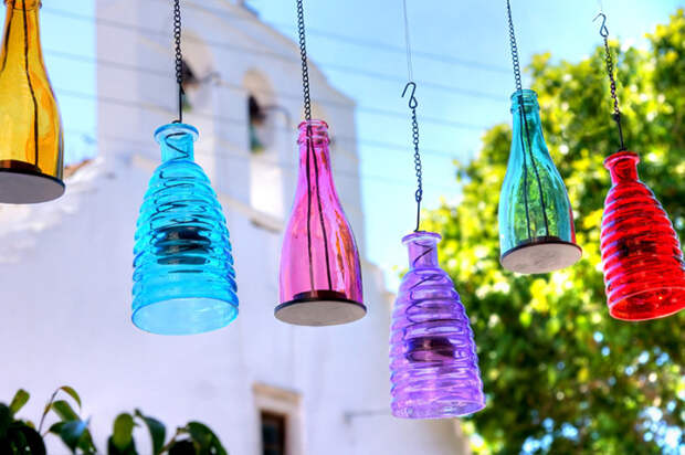 Лампы из разноцветных бутылок. 