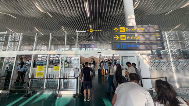 Россияне не могут улететь с Мальдив из-за конфликта на Ближнем Востоке