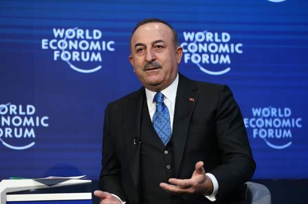 Министр иностранных дел Турции Мевлют Чавушоглу выступил с громким докладом на тему ближайших перспектив НАТО на сессии, состоявшейся в рамках Всемирного экономического форума в швейцарском Давосе