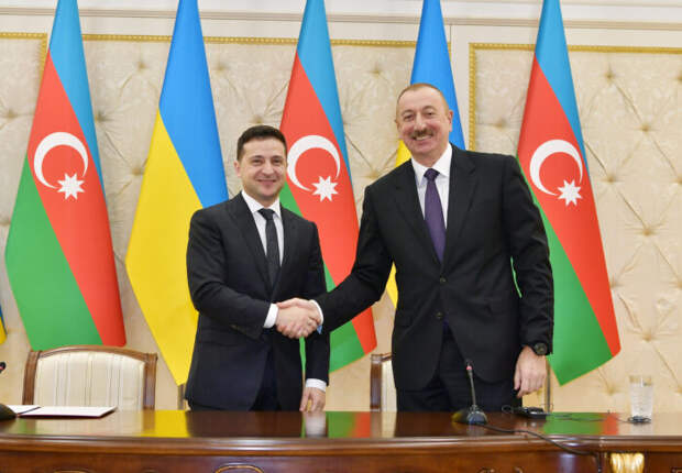 Президент Азербайджана поставил под вопрос суверенитет РФ над Крымом