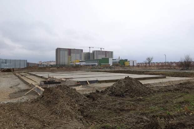 В Тахтамукайском районе появятся модульный плавательный бассейн и тренировочный центр по теннису