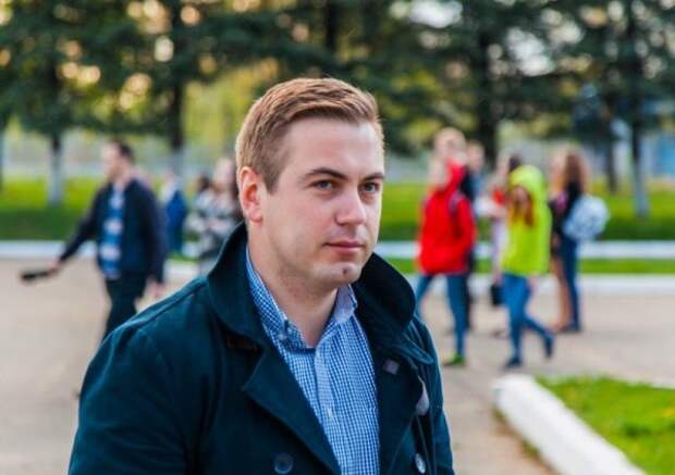 «Готов жать руку хоть черту»: эксперт осудил Порошенко за поздравление лидеров «Меджлиса» в Крыму