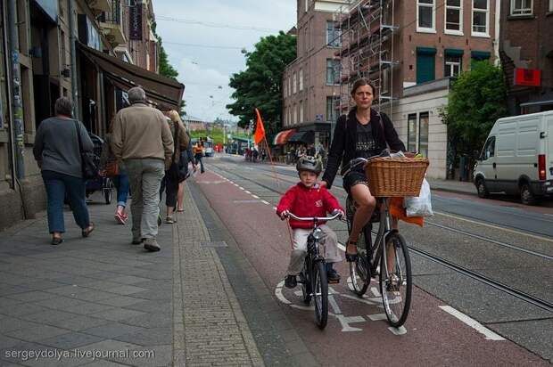amsterdam-bicycles-15[2]