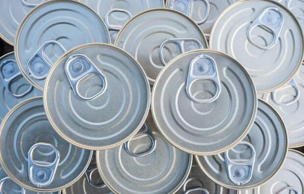 Тулякам рассказали, как выбрать качественные консервы