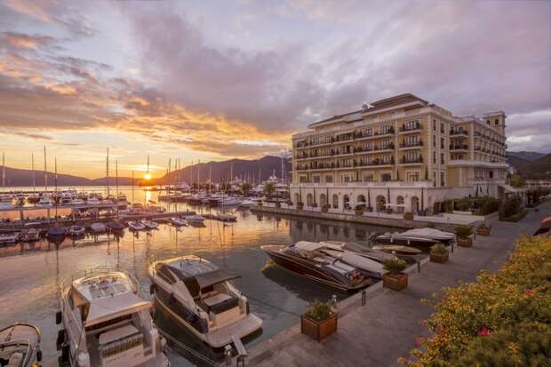 Отель Regent Porto Montenegro приглашает на креативный отдых и летние фестивали