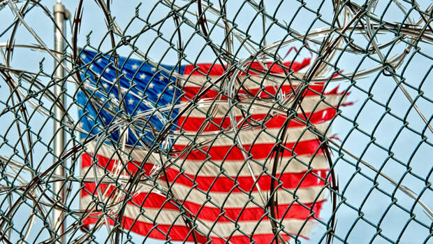Тюрьмы США перед инаугурацией Байдена усилили меры безопасности