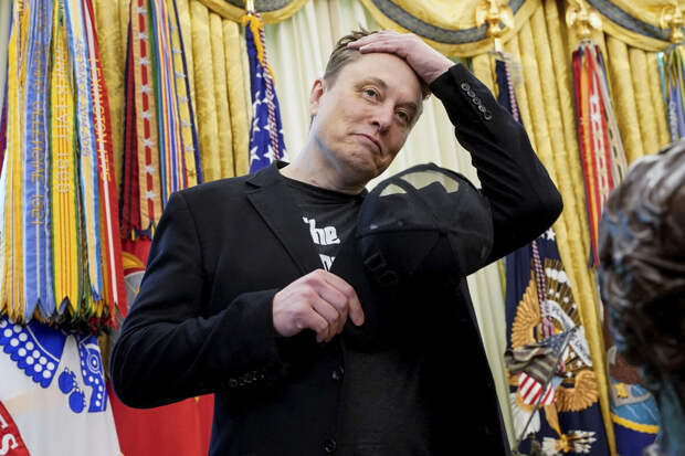 Bloomberg: SpaceX изучает возможность слияния с Tesla или xAI