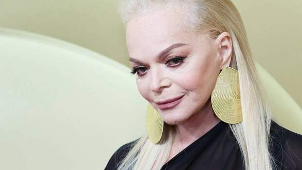 «Он был со мной в банке»: риелтор Ларисы Долиной оказался экспертом по мошенническим схемам