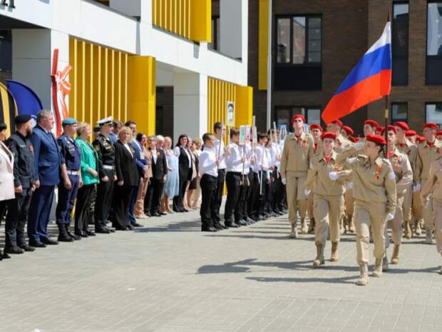 В Туле 5 мая прошел первый парад школьников в честь 81-й годовщины Победы