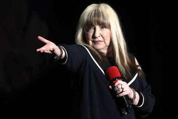 Певица Екатерина Семенова объяснила отъезд Пугачевой из России страхом