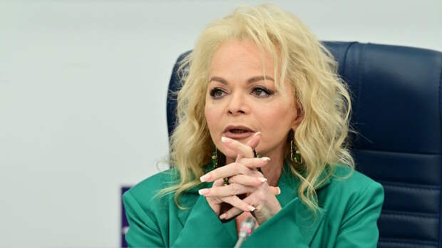 Сторона Лурье допускает принудительное выселение Ларисы Долиной из проданной квартиры