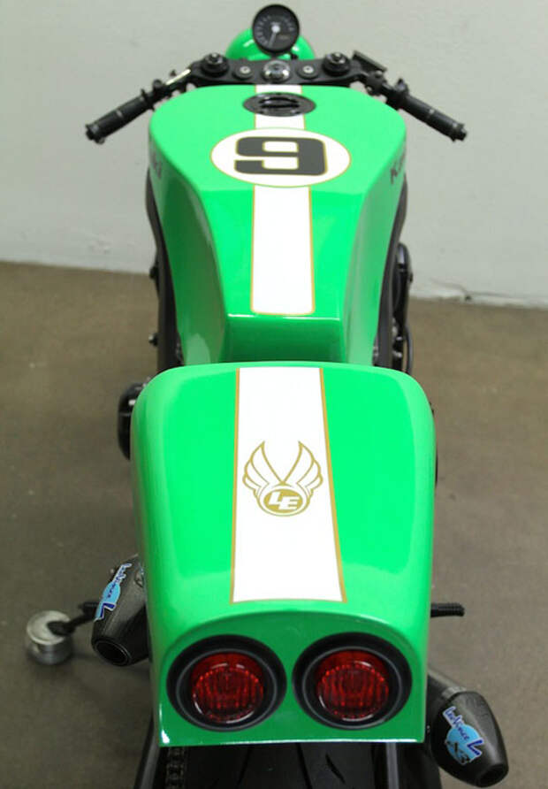 Z1000-CR-9-sm Kawasaki Z1000