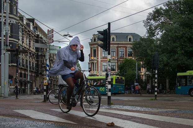 amsterdam-bicycles-16[2]