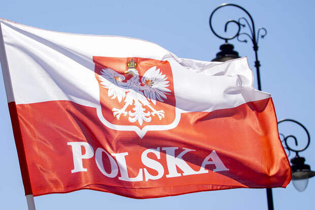 Польша подняла в воздух самолеты в связи с якобы активностью дальней авиации РФ