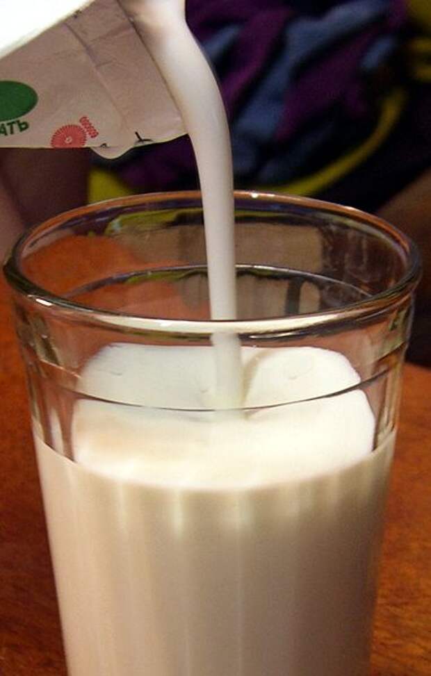 Файл:Kefir in a glass.JPG